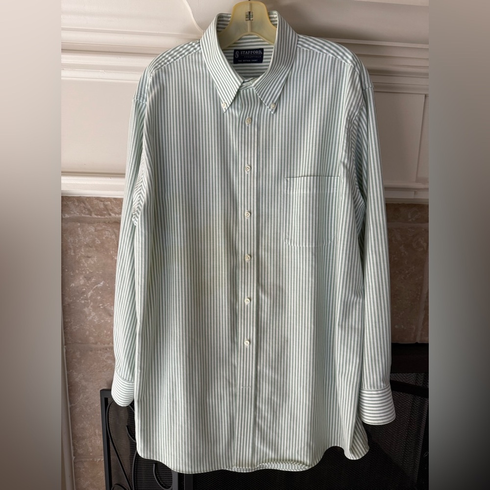 Stafford Men's Pale Green and White Striped Oxford Dress Shirt 17/34-35